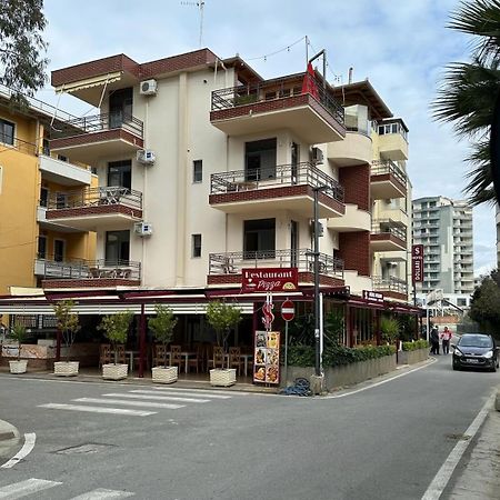 Hotel Dollari Kryemedhej Экстерьер фото